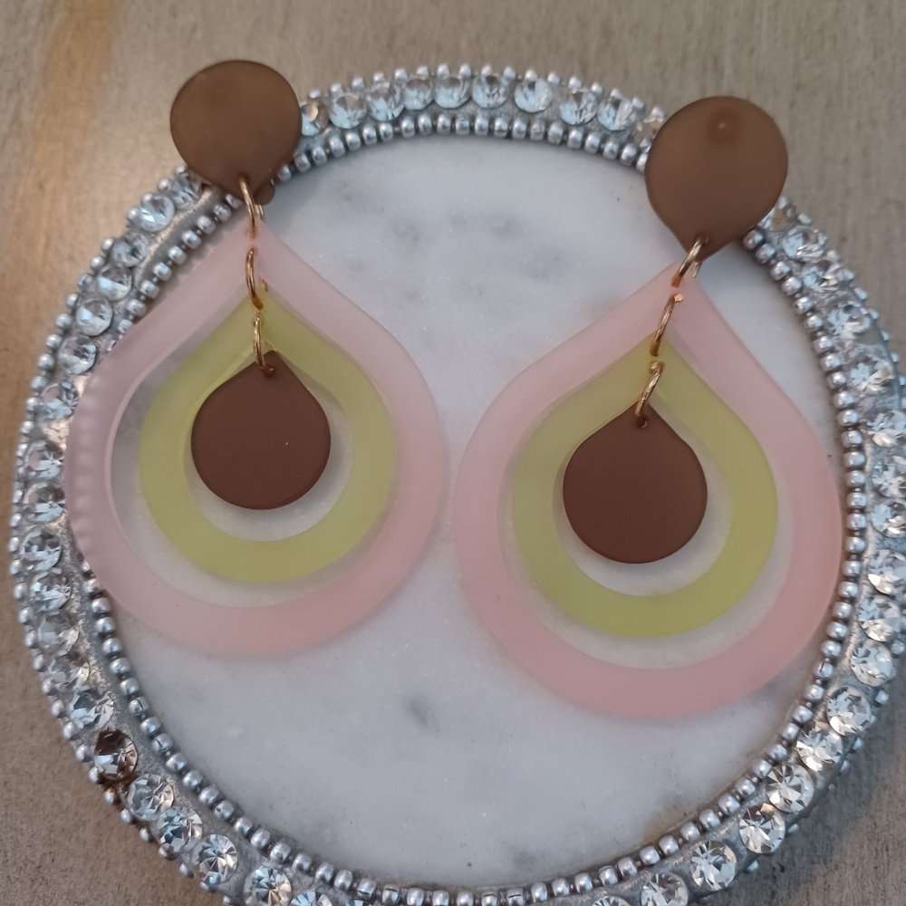 Pink & Green Retro Acrylic Double Hoop Stud Dangle Drop Earrings - Picture 4 of 9
